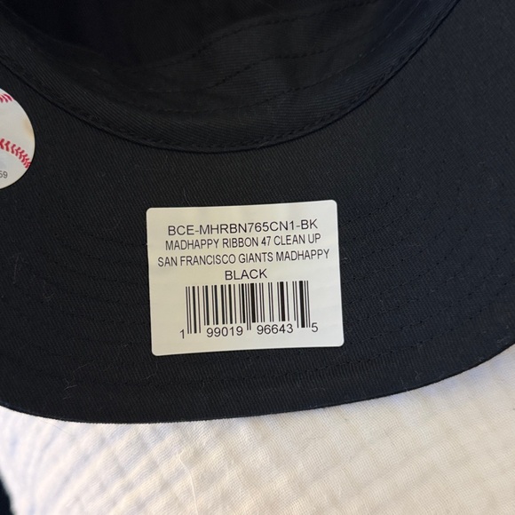 Madhappy MLB Giants Bowtie Hat - Picture 5 of 5
